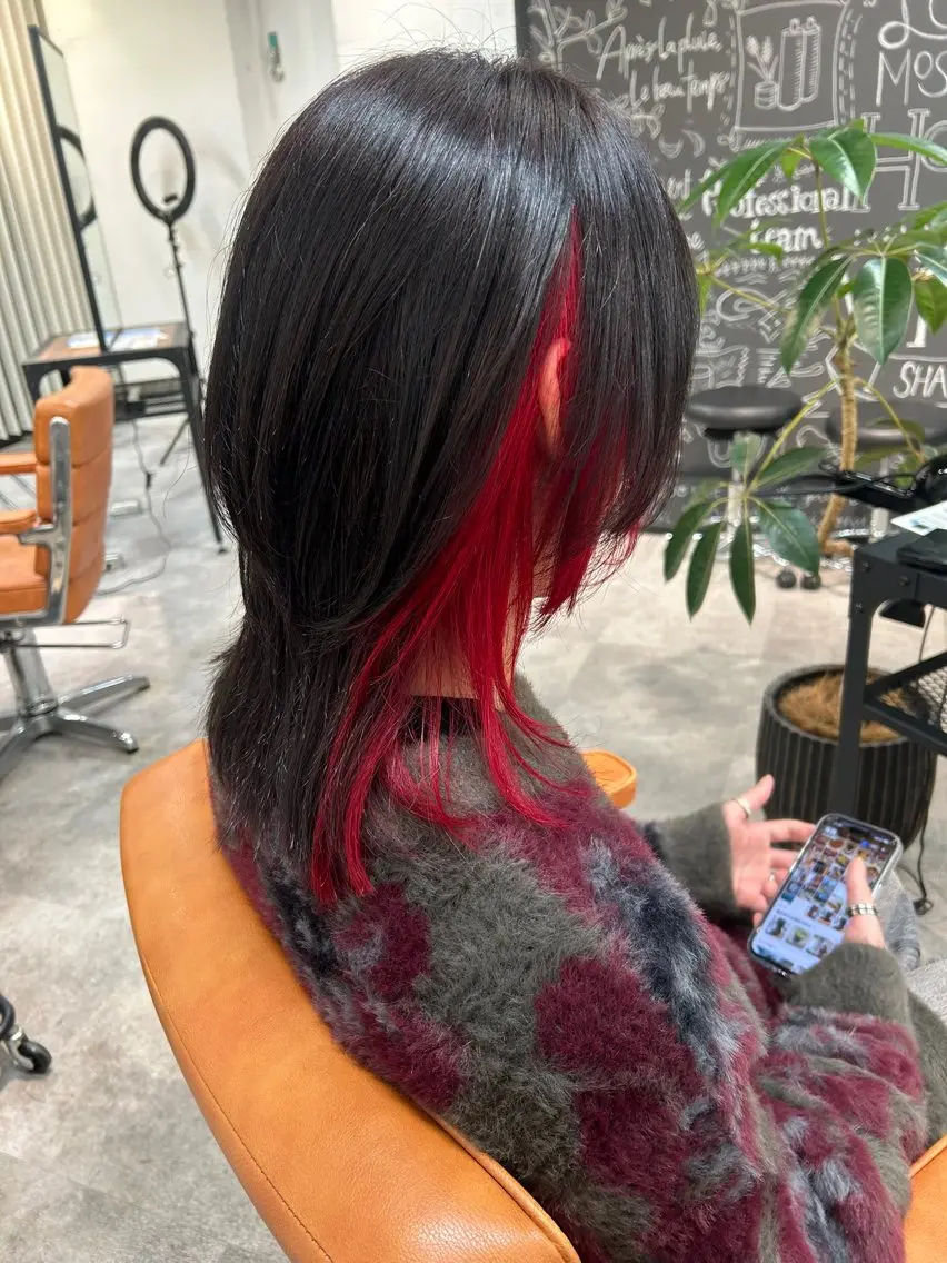 ミディアム カラー インナーカラー ウルフカット ウルフカット レイヤーカット上柿のヘアスタイル