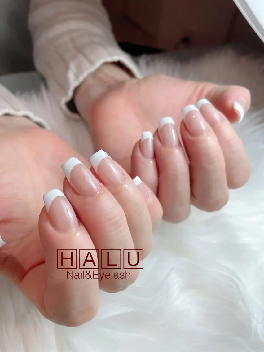 ネイル フレンチネイル HALU ハルのネイルデザイン