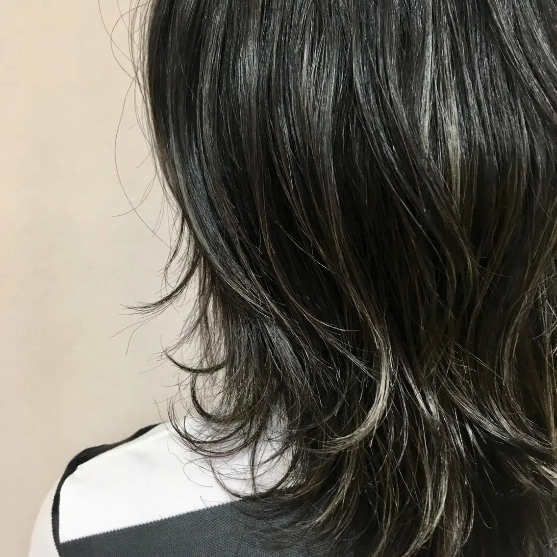 セミロング カラー ヘアアレンジ ヘアカラー トリートメント 【Sweep】おじま のぞみのヘアスタイル