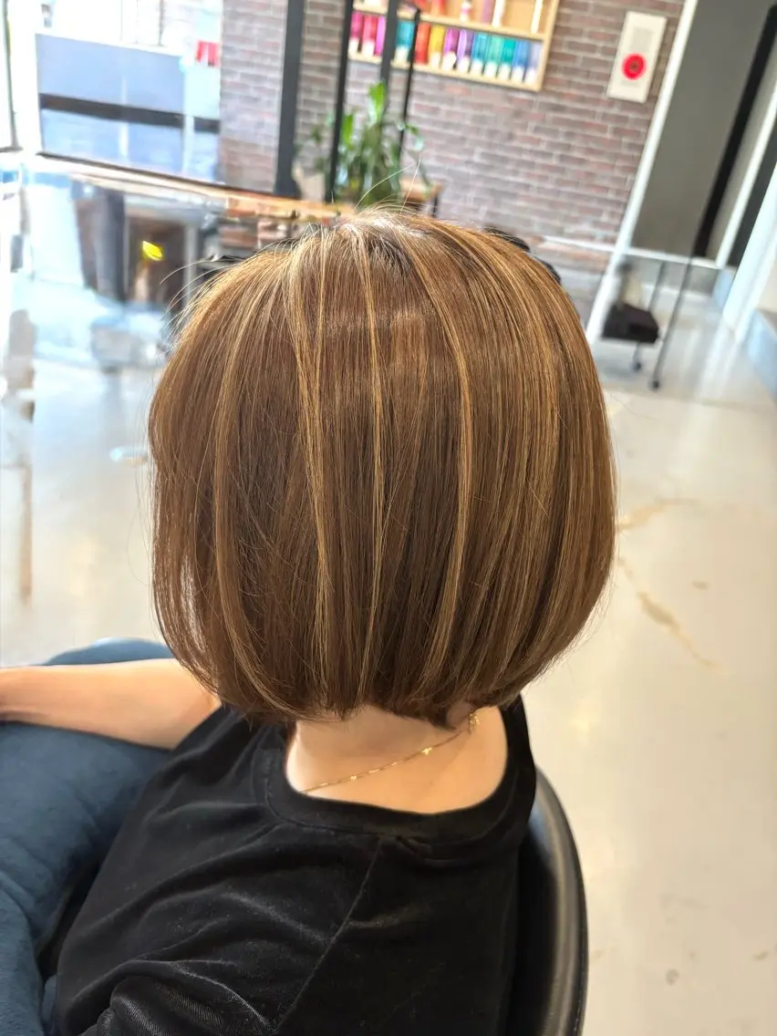 ミディアム ハイライト カット ヘアカラー トリートメント 一刀 厚太のヘアスタイル