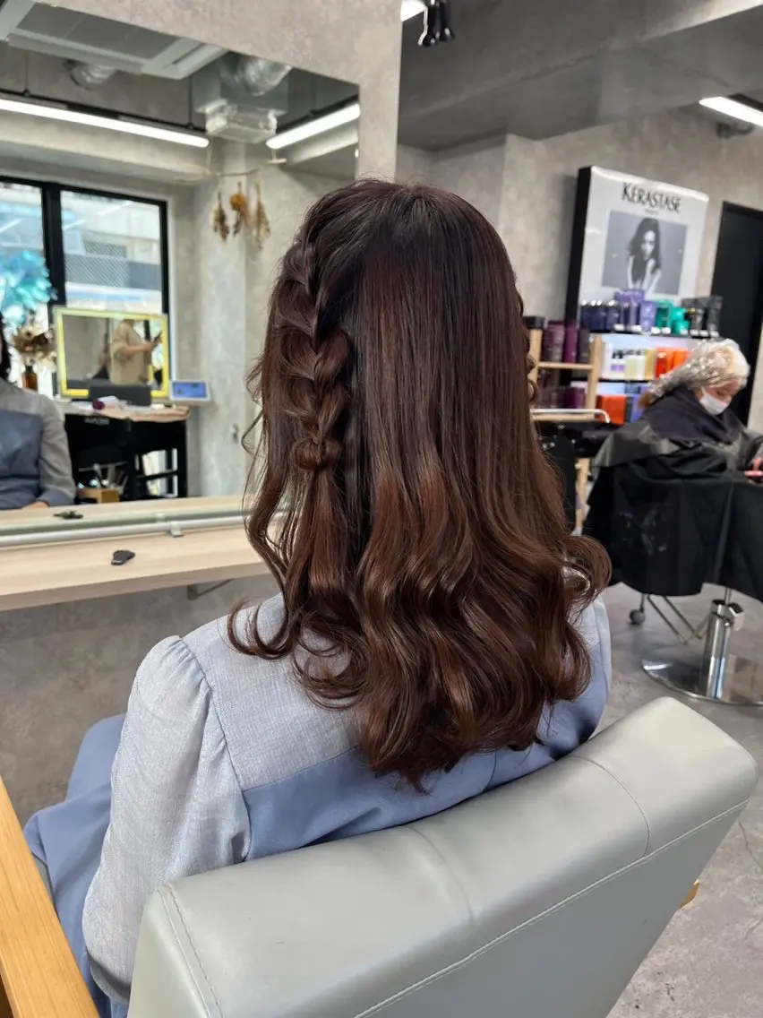 【髪質整形屋さん🎀 ハイトーン大和🎀】のヘアスタイル