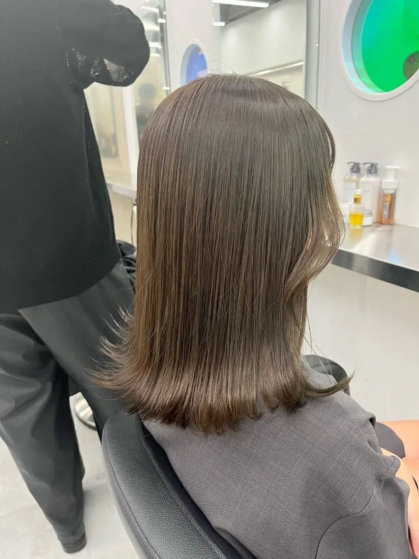 セミロング カラー ブリーチなし💗 艶カラー 翔太郎のヘアスタイル