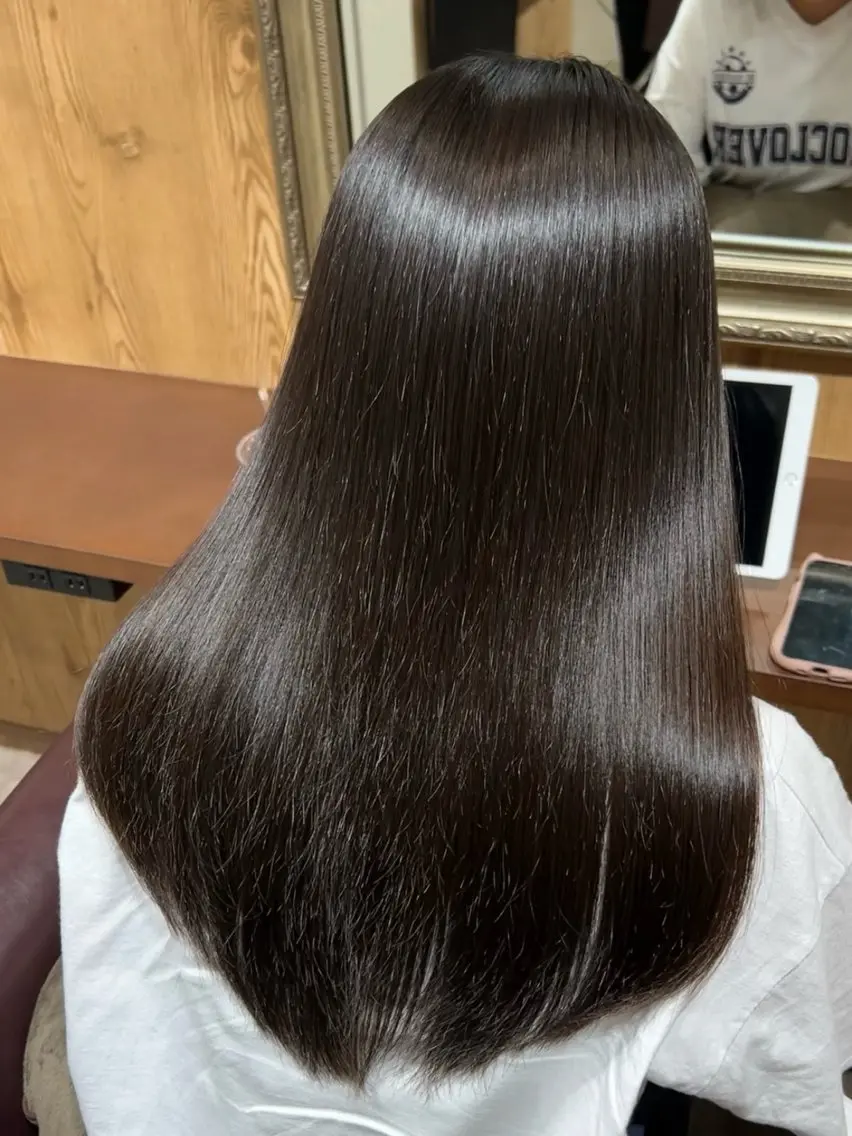 ロング カット 縮毛矯正 鈴木 悠孝のヘアスタイル