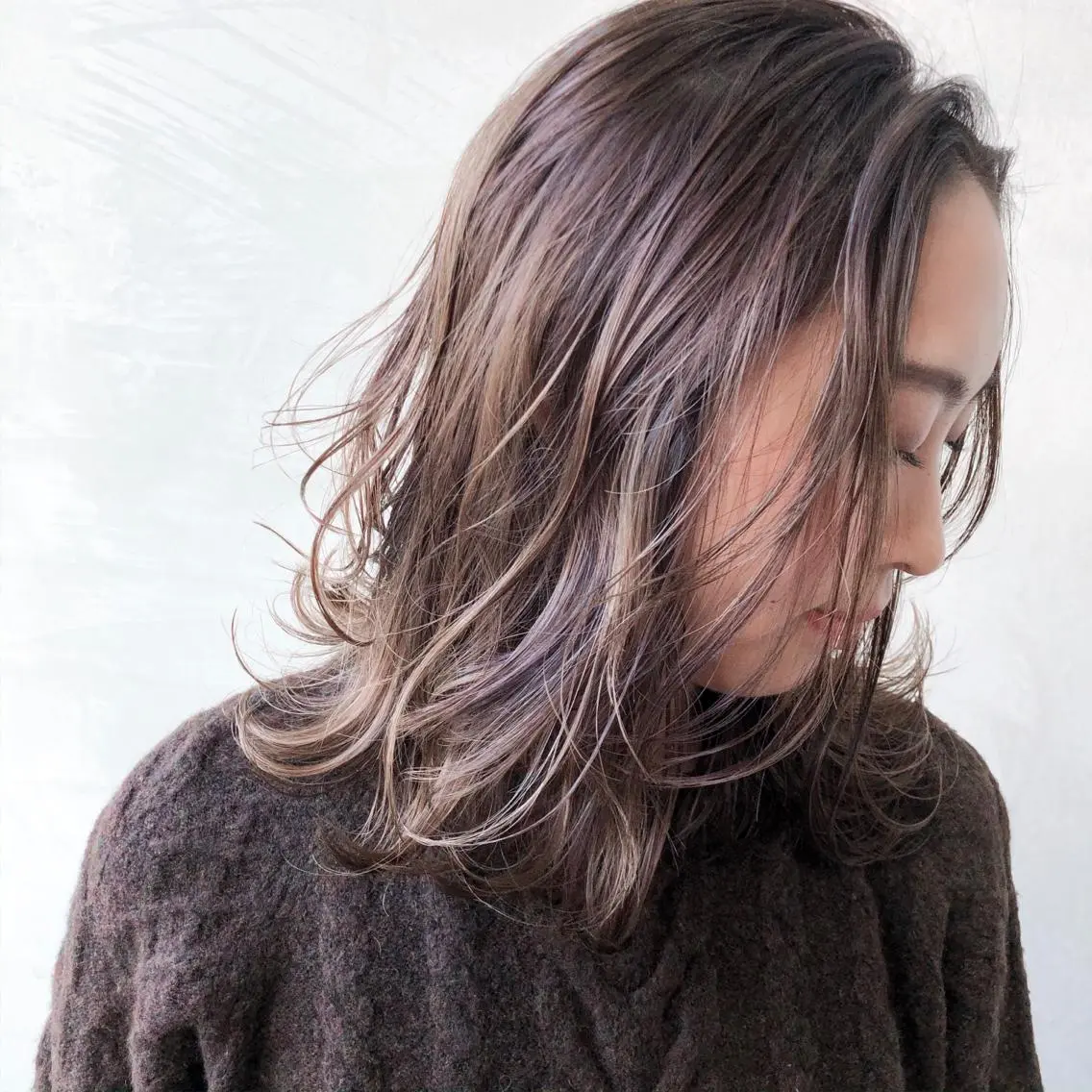 ミディアム カラー パーマ ヘアアレンジ ハイライトカラー ハイライト カット ヘアカラー トリートメント TOMO GEEKS代表のヘアスタイル