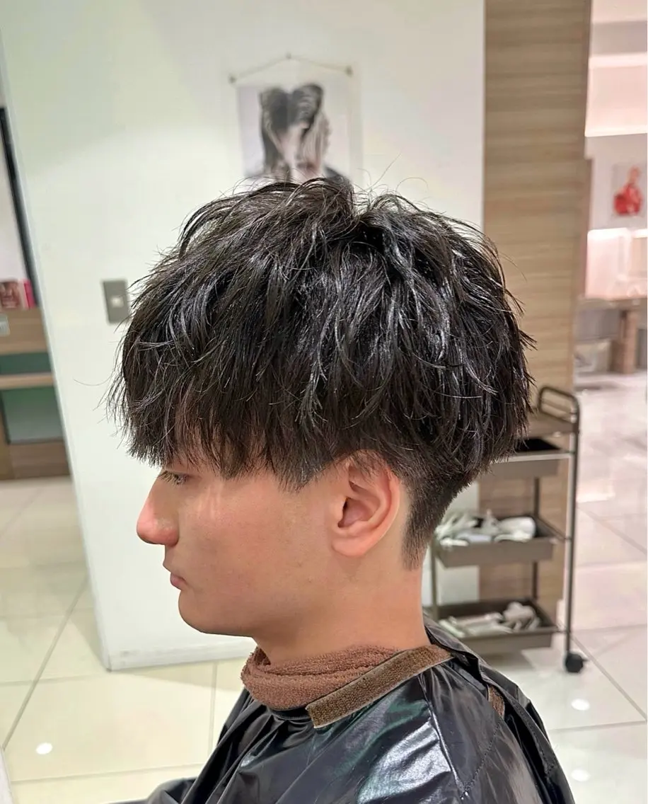 カラー パーマ メンズ メンズパーマ ツイストスパイラルパーマ スパイラルパーマ カット パーマ ユージ ✂︎ カット／パーマ特化のヘアスタイル