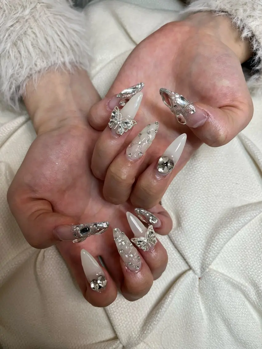 ネイル ハンドネイル nail.salon .Reversalのネイルデザイン