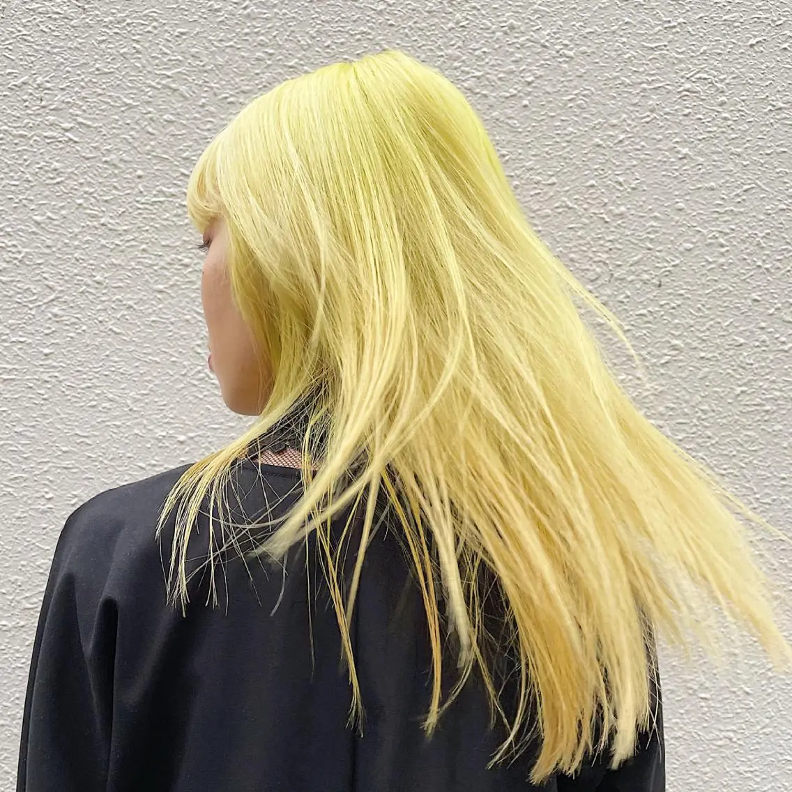 ミディアム イエローカラー ヘアカラー トリートメント 清家 浩貴のヘアスタイル