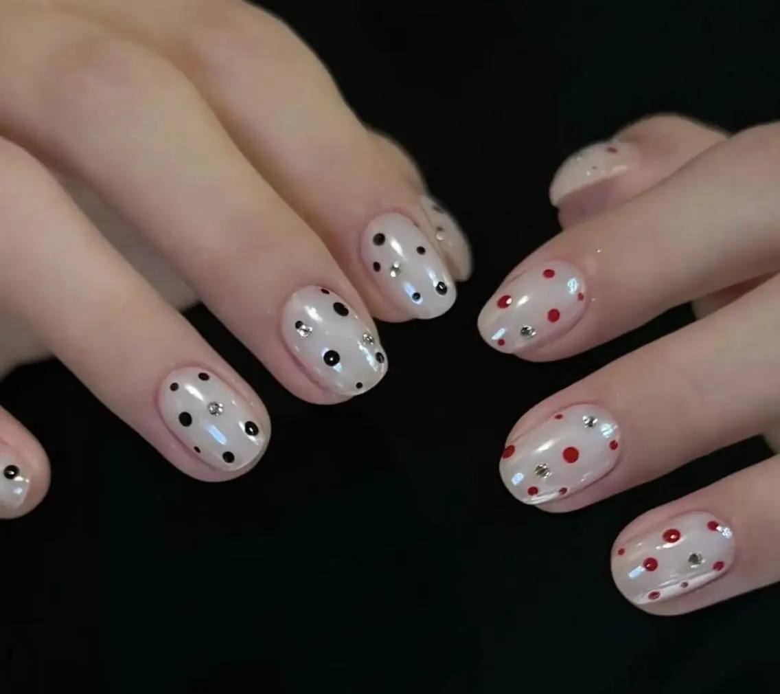 ネイル ハンドネイル 🎀 Ayaka_nailのネイルデザイン