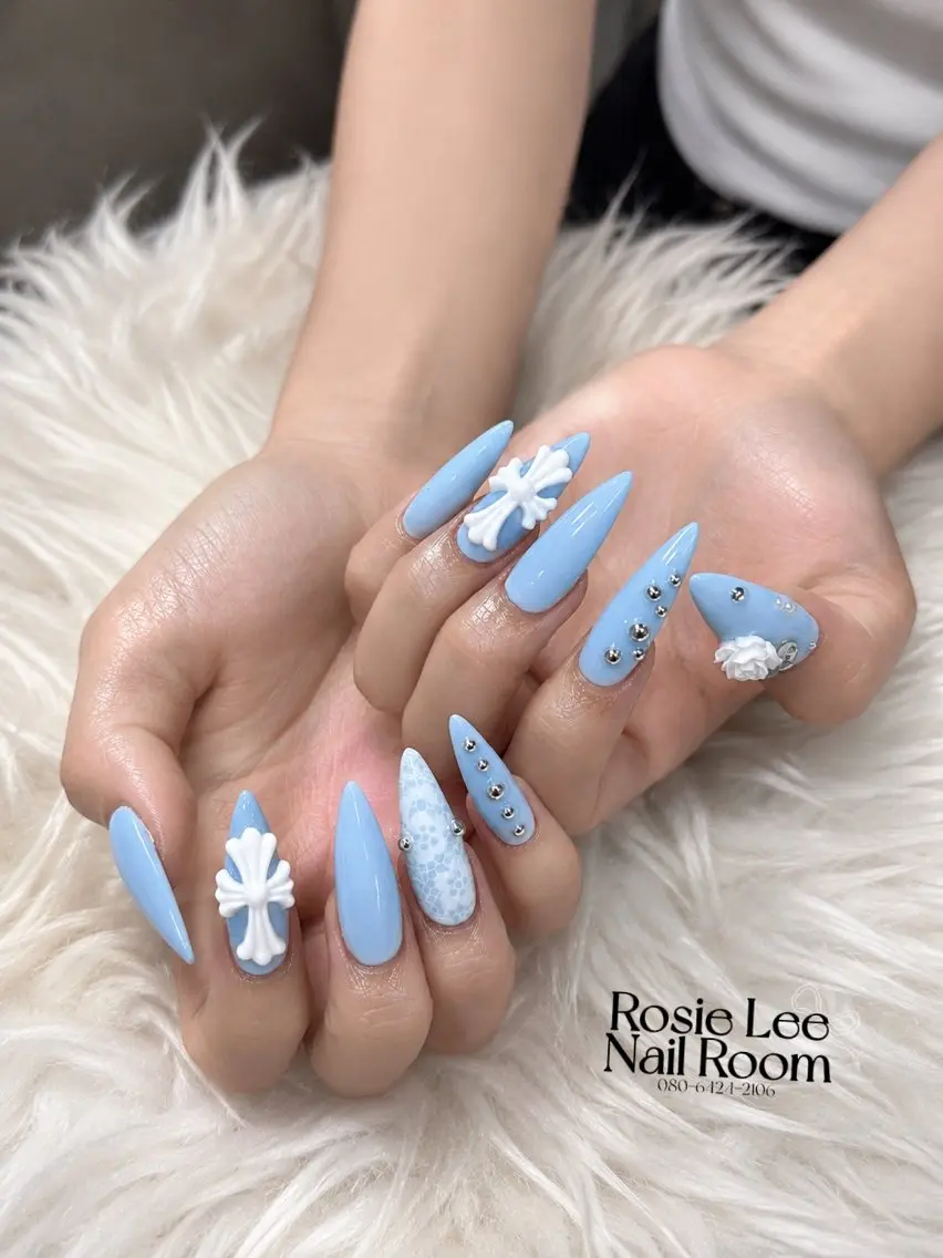 ネイル ハンドネイル ROSIE LEEのネイルデザイン