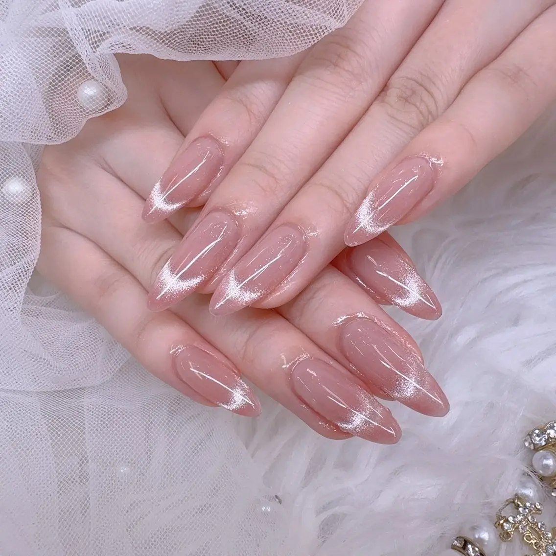 ネイル UMI ネイルサロン新宿🎀のネイルデザイン