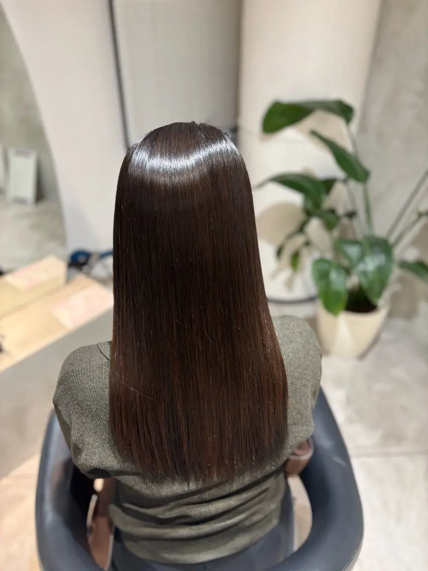ロング 髪質改善 縮毛矯正 🧸艶髪🫧🎀 岡由紀乃のヘアスタイル