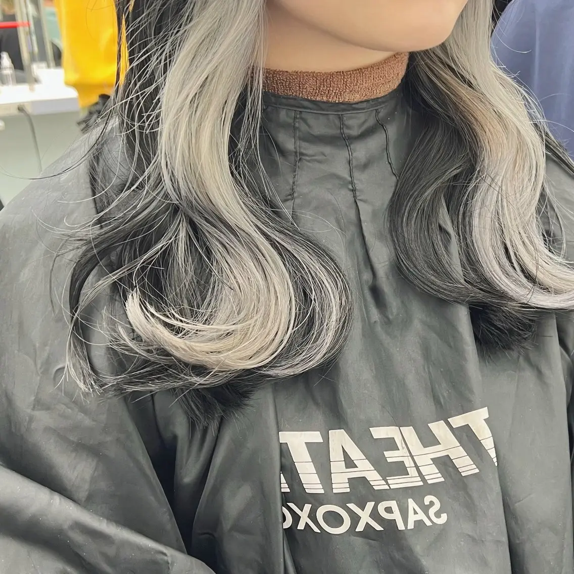 セミロング カラー ヘアカラー トリートメント ヘッドスパ ヘアセット 韓国スタイル🇰🇷 トレンドレイヤー🪡のヘアスタイル