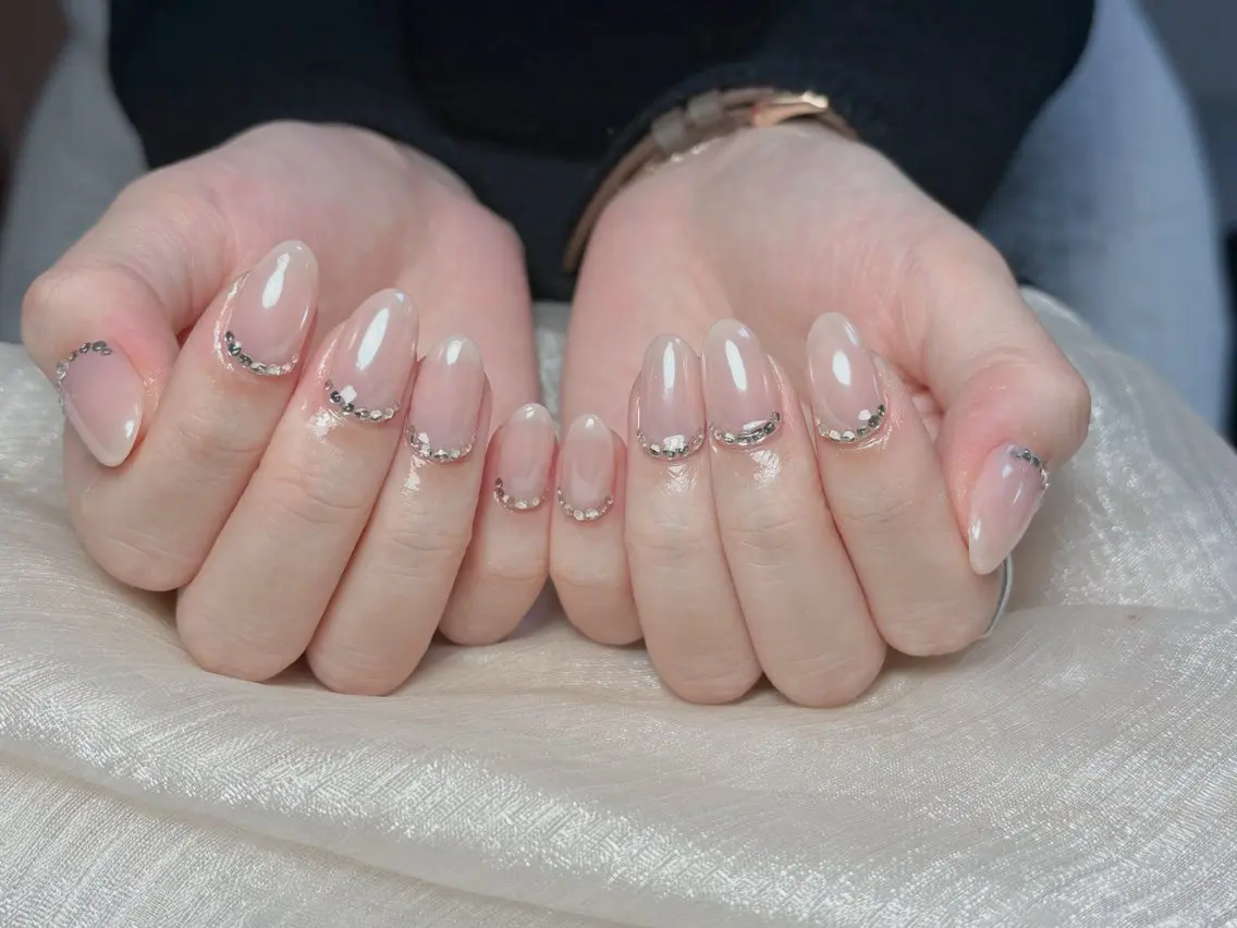 ネイル オーロラネイル チークネイル フレンチネイル ジェルネイル ガラスフレンチ ハンドネイル Nail Jolieのネイルデザイン