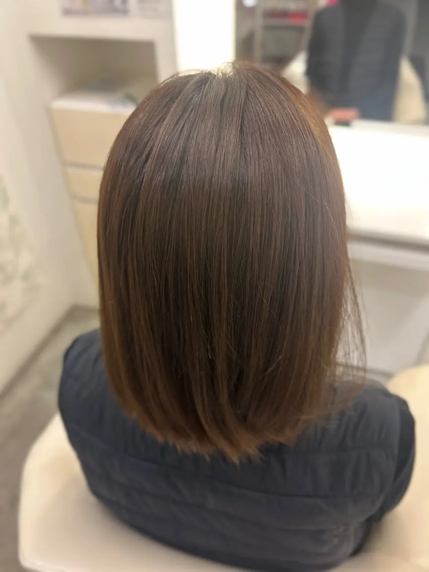 カラー 可信 麗菜のヘアスタイル