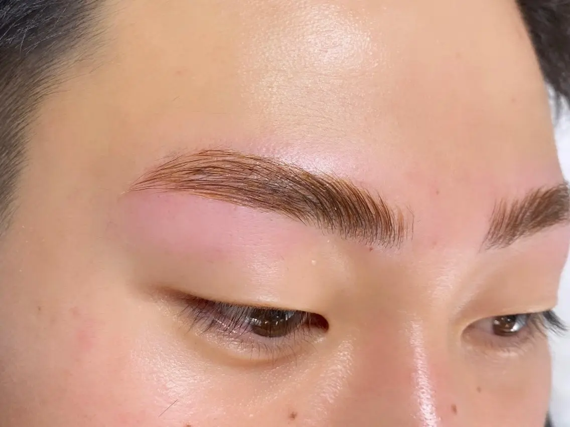 アイブロウ EYES YUNのマツエク・マツパデザイン