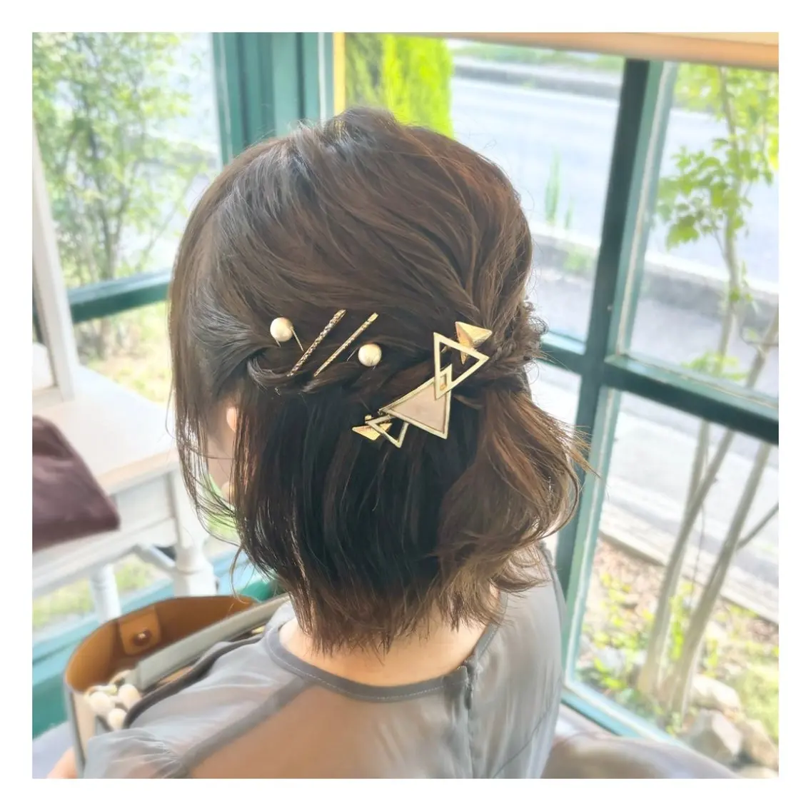 ヘアアレンジ ハーフアップ ヘアセット 荒川 鈴菜のヘアスタイル