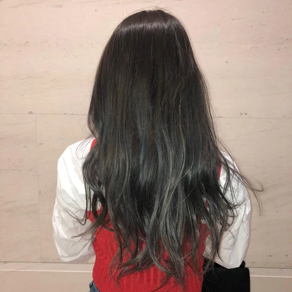 ロング 齋藤 樹里のヘアスタイル