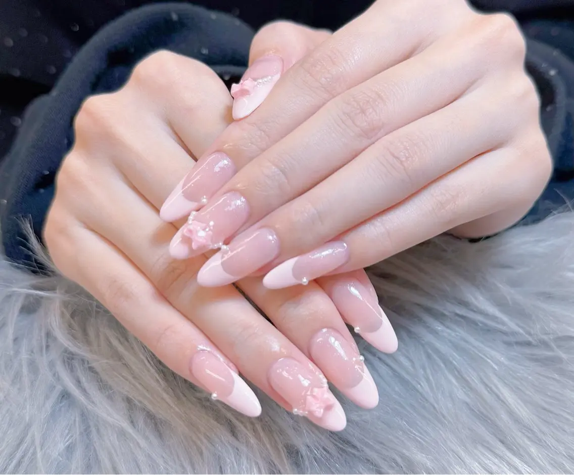 ネイル ハンドネイル ハンドケア Anh Nail 歌舞伎町のネイルデザイン