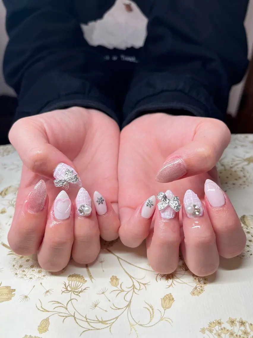ネイル ハート ピンク リボン ツイードネイル 冬ネイル ハンドネイル miel nailのネイルデザイン