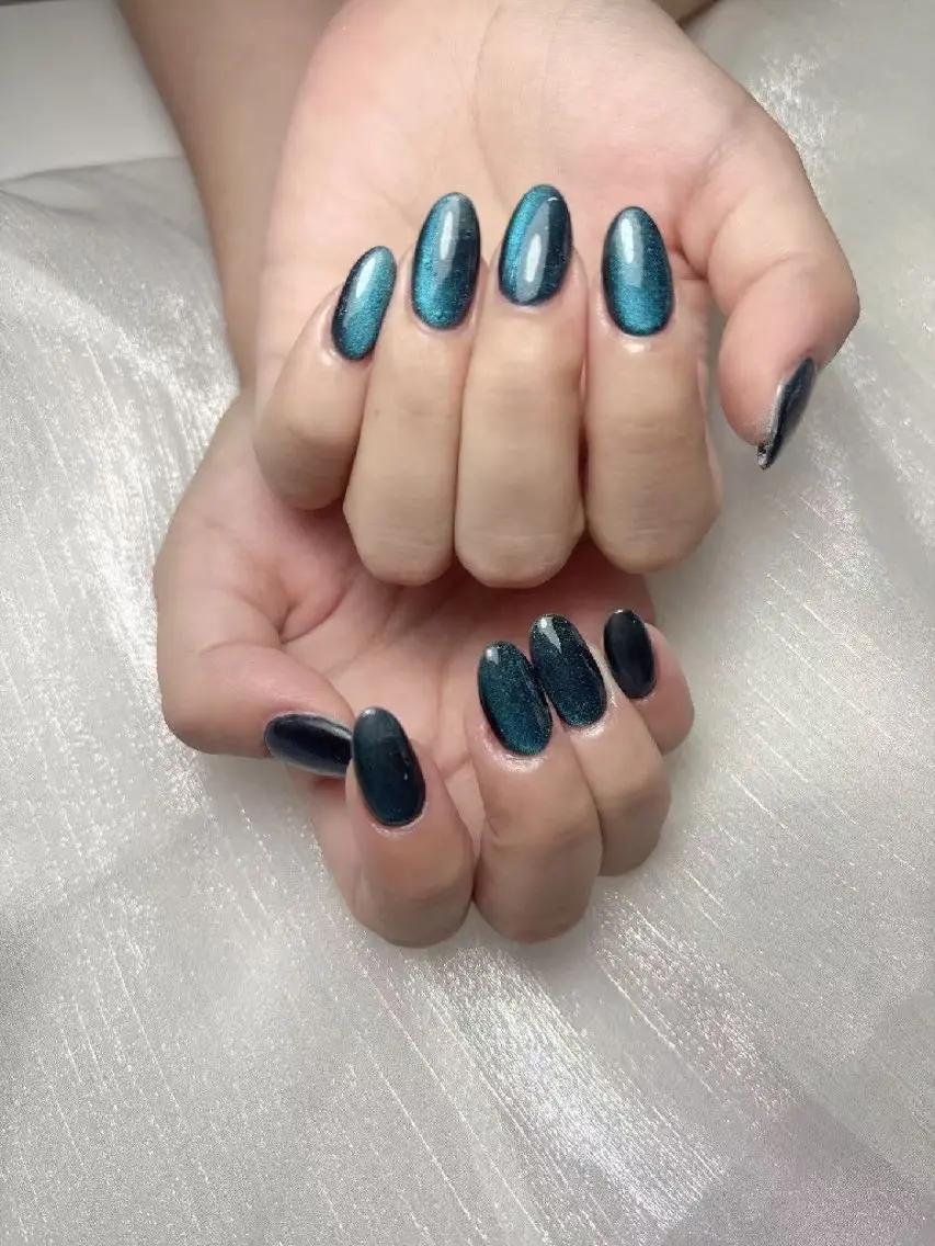 ネイル ENsalon AKIRAのネイルデザイン