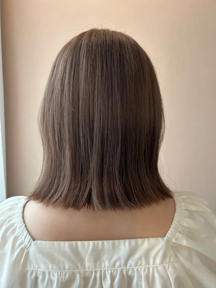 ミディアム カラー ベージュカラー ブリーチ ミルクティーベージュ カット ヘアカラー トリートメント hubhair レイヤー/透明感のヘアスタイル