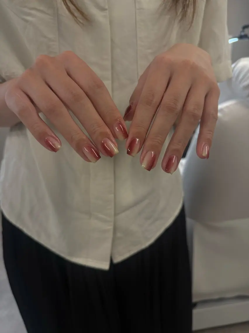 ネイル グリーン ニュアンスネイル ハンドネイル filonnail coconoのネイルデザイン