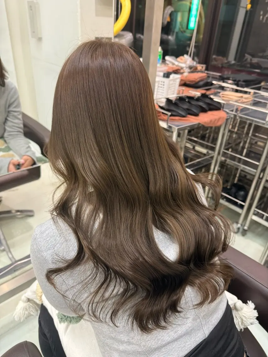 ロング カラー ブリーチ ブラウンカラー 透明感カラー ブリーチなしカラー WILL 藤原 佳奈 /髪質改善/美髪矯正のヘアスタイル