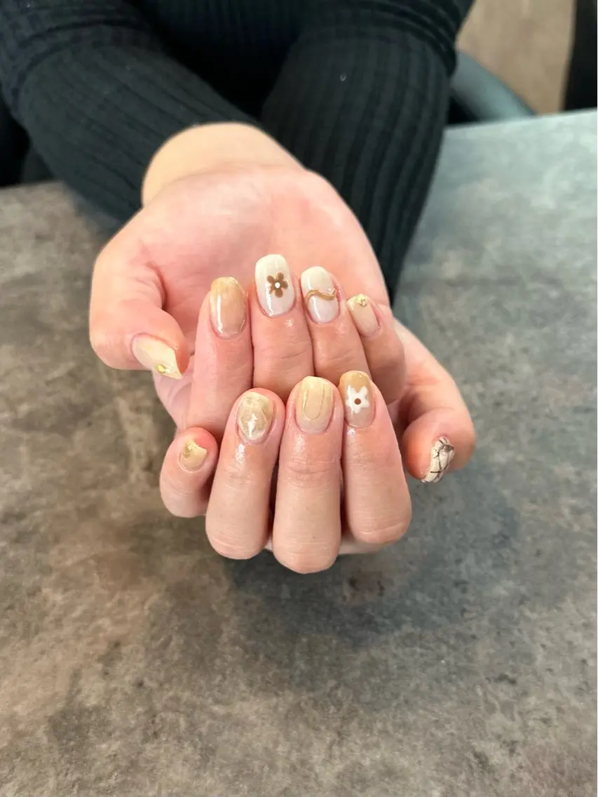 ネイル フラワーネイル 大理石ネイル(マーブル) ニュアンスネイル シンプルネイル nail salon amanoのネイルデザイン