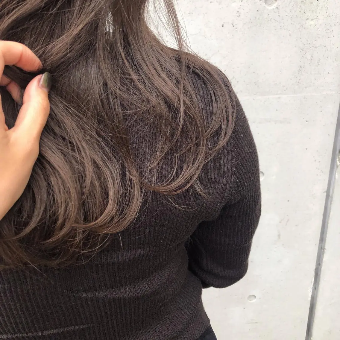 ロング カラー ヘアアレンジ ベージュカラー オリーブベージュ カット ヘアカラー トリートメント 酸性縮毛矯正🧴韓国 レイヤー/髪質改善のヘアスタイル