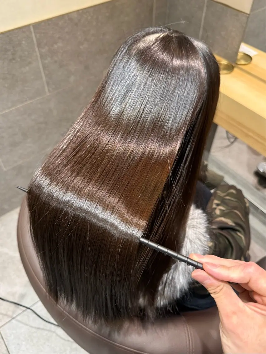 ロング カット 縮毛矯正 トリートメント 【髪にドラマを。】 天王寺 髪質改善のヘアスタイル