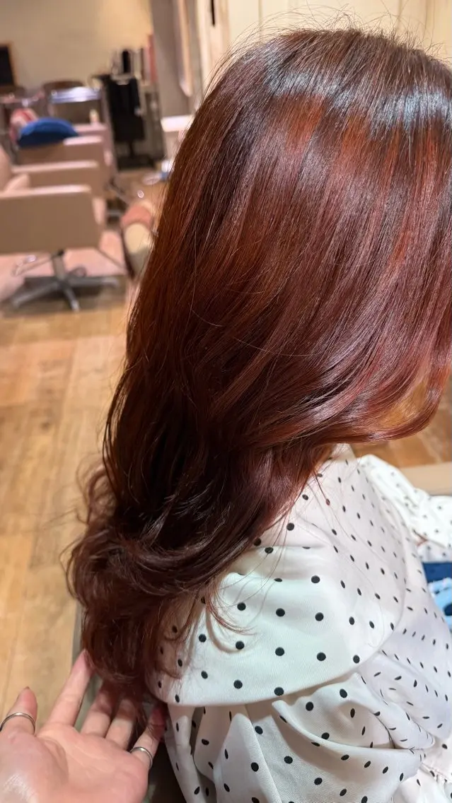 セミロング 小松 陽香のヘアスタイル