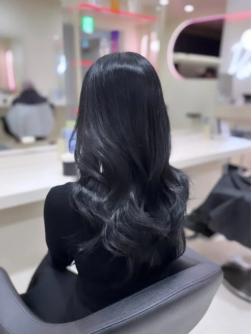 ロング カラー 縮毛矯正× ブルーブラック/池袋のヘアスタイル