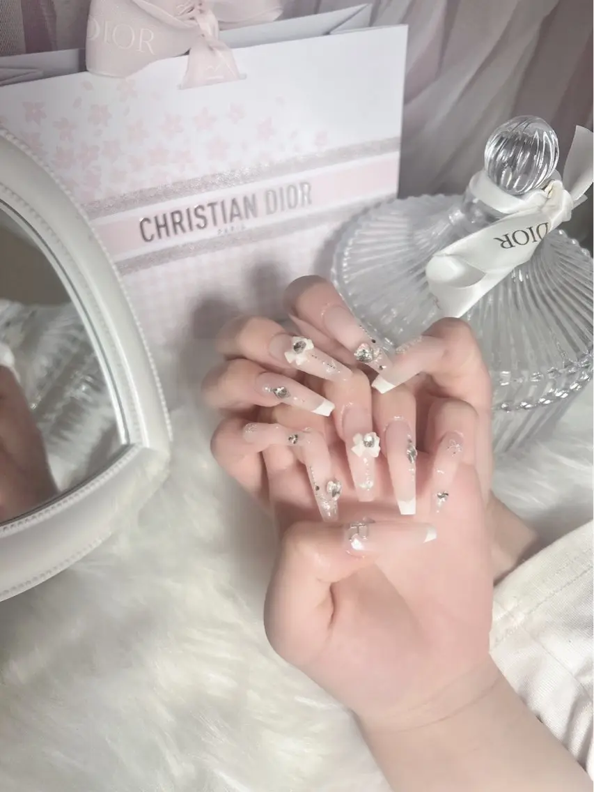 ネイル ハンドネイル merci nailのネイルデザイン