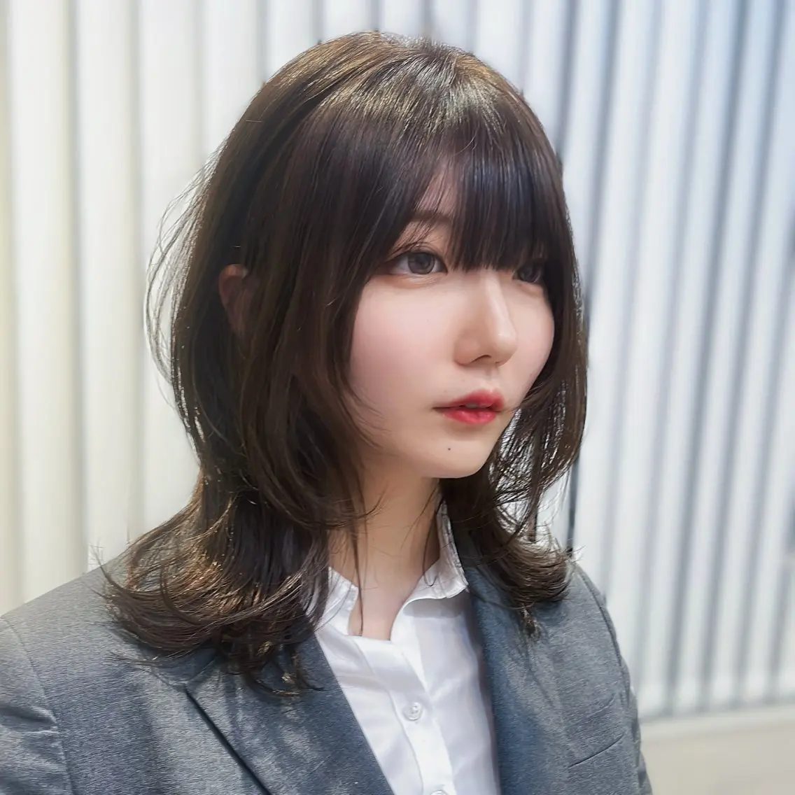 ミディアム ウルフカット/ ハッシュカット/山路のヘアスタイル