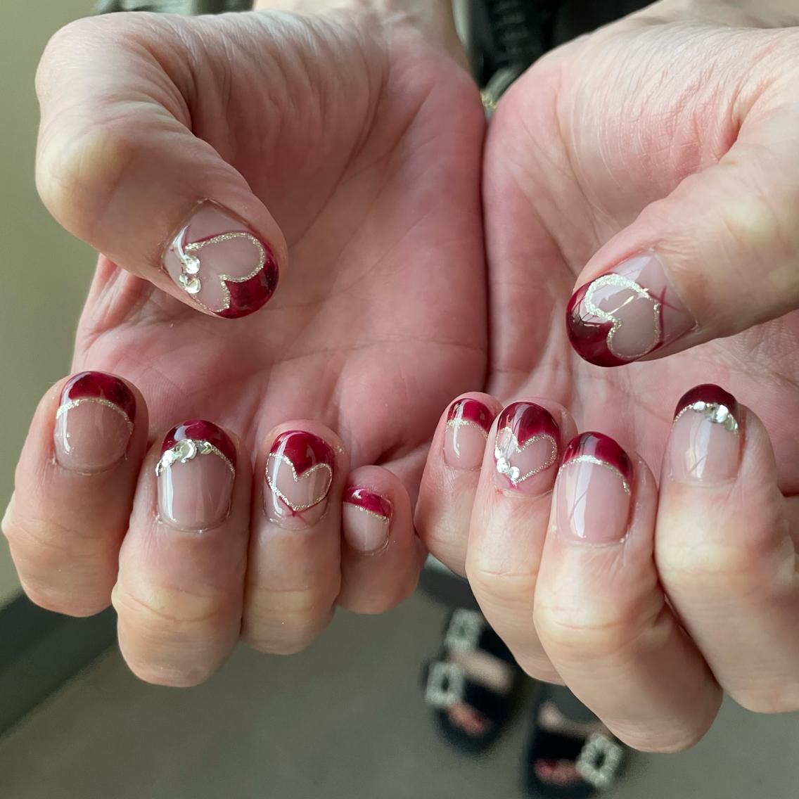 ネイル フレンチネイル ハート ハンドネイル Nail Salon Aleumのネイルデザイン