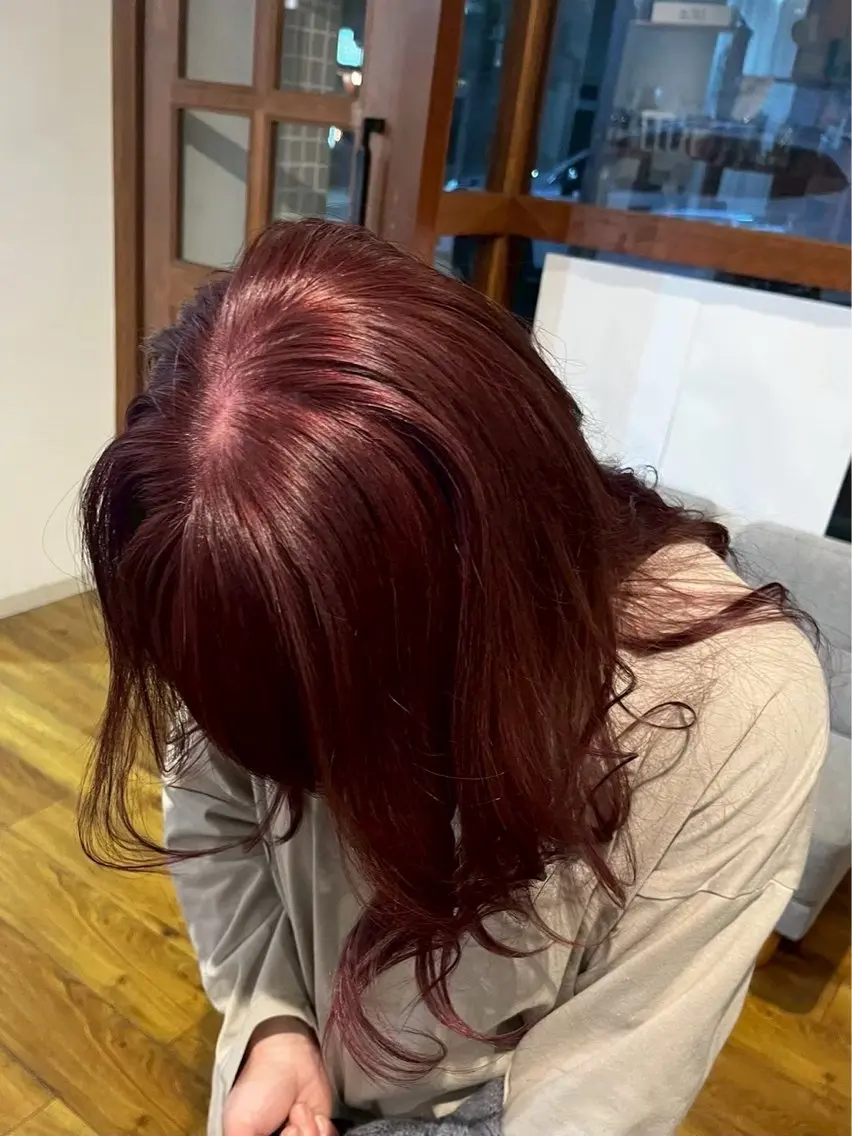 カラー ヘアカラー 口丸 千尋のヘアスタイル