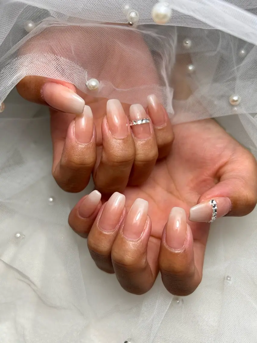 ネイル ハンドネイル フットネイル ✴︎ Delightのネイルデザイン