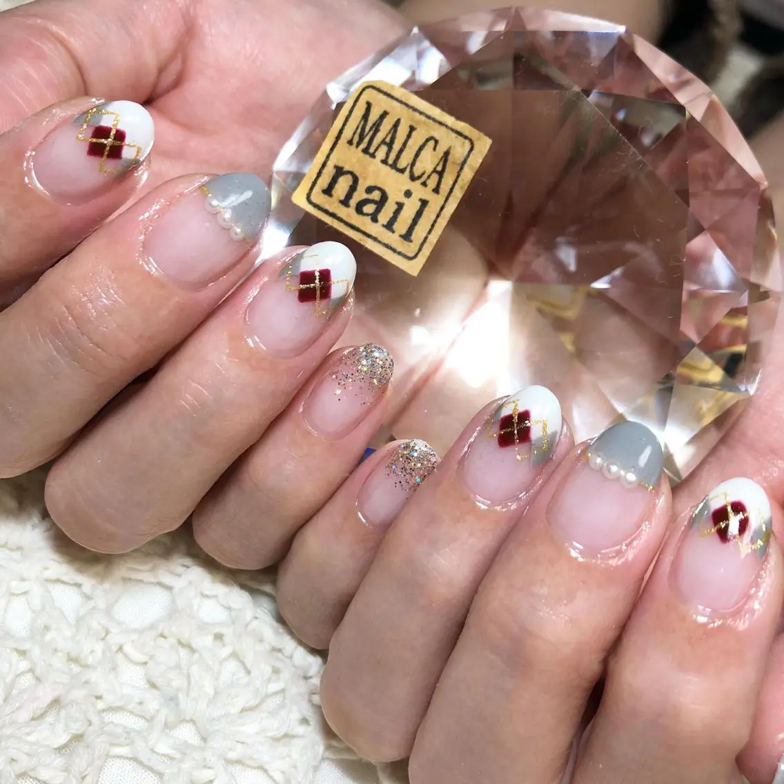ミディアム カラー パーマ ヘアアレンジ キッズ ネイル マツエク・マツパ 荒木 莉奈のネイルデザイン
