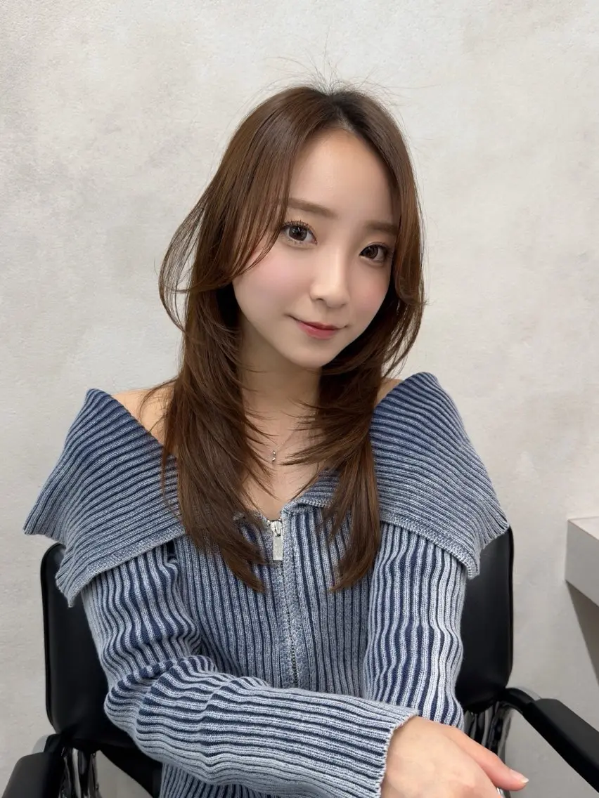 ミディアム カラー ✨レイヤー・ブリーチ なしダブル特化✨のヘアスタイル