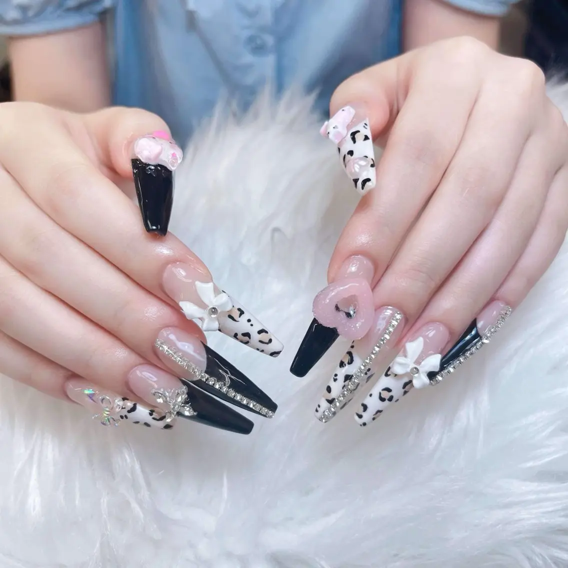 ネイル フットネイル フレンチネイル グラデーション 韓国ネイル ロングネイル ハンドネイル HOT Nail Salonのネイルデザイン