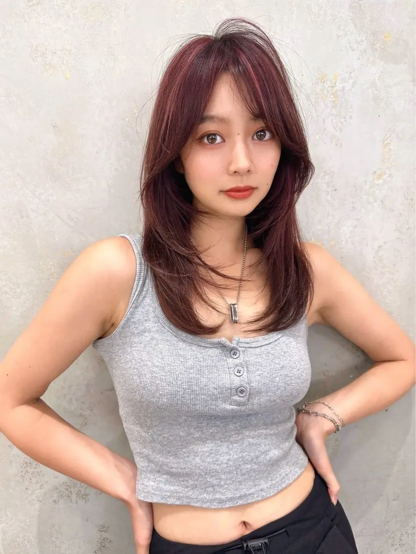 セミロング カラー レイヤーカット カット ヘアカラー トリートメント 加藤 祐莉奈のヘアスタイル