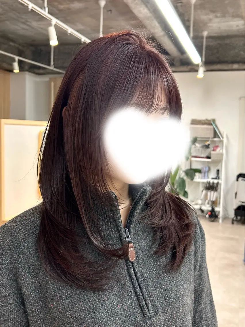 ミディアム カラー ブラウンカラー ラベンダーカラー ラベンダーブラウン 顔まわりレイヤー 顔周りカット ハイライト/レイヤー /艶髪/吉田愛望のヘアスタイル