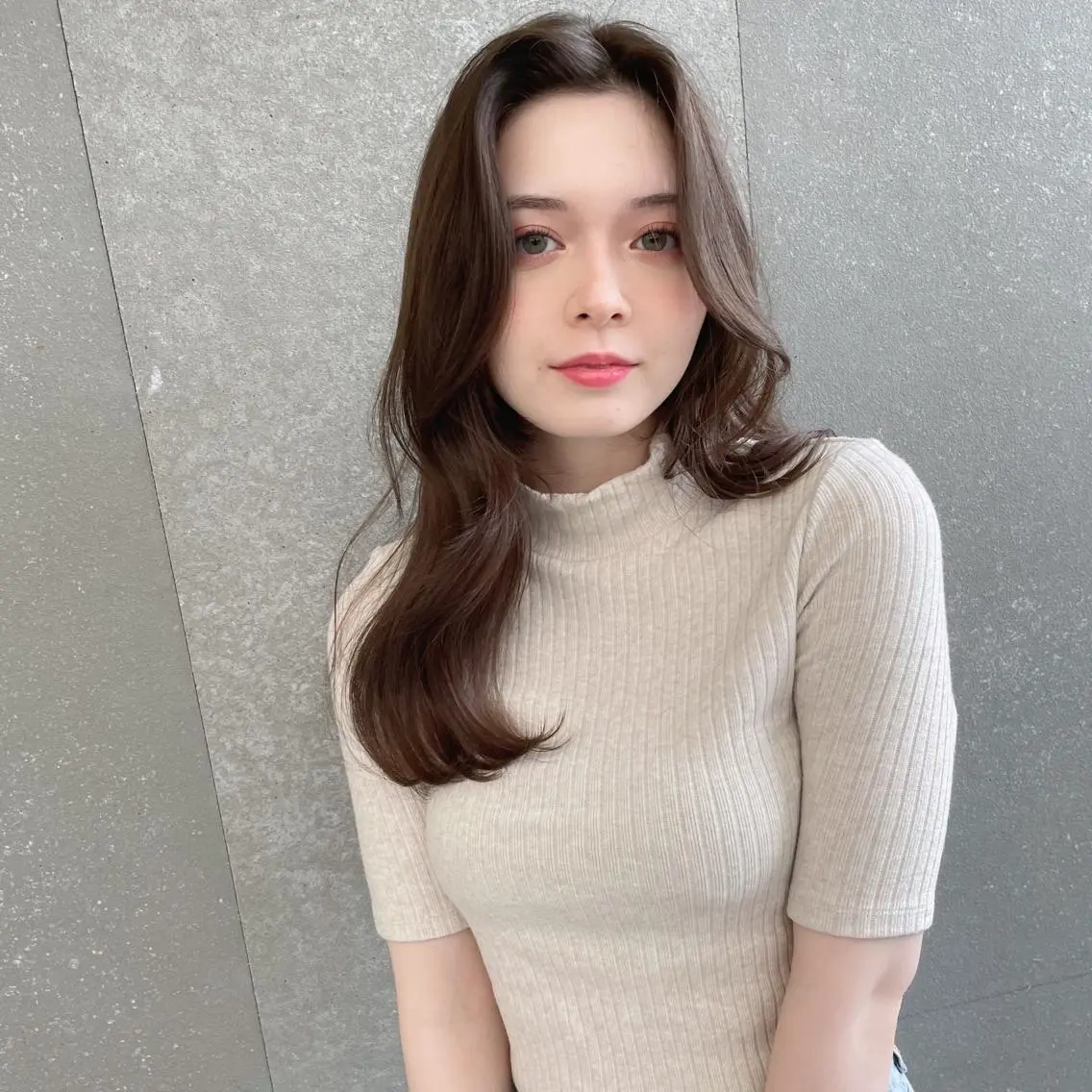 セミロング カット ヘアカラー トリートメント 山本翔一郎 韓国顔周りレイヤーのヘアスタイル