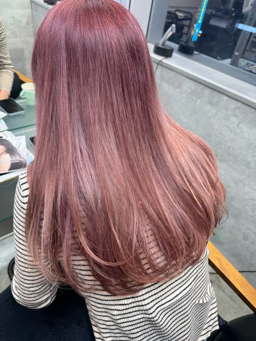 ロング 髪質改善 レイヤーカット トリートメント ヘアカラー 髪質改善池袋𓊆 大士𓊇ダブルカラーのヘアスタイル