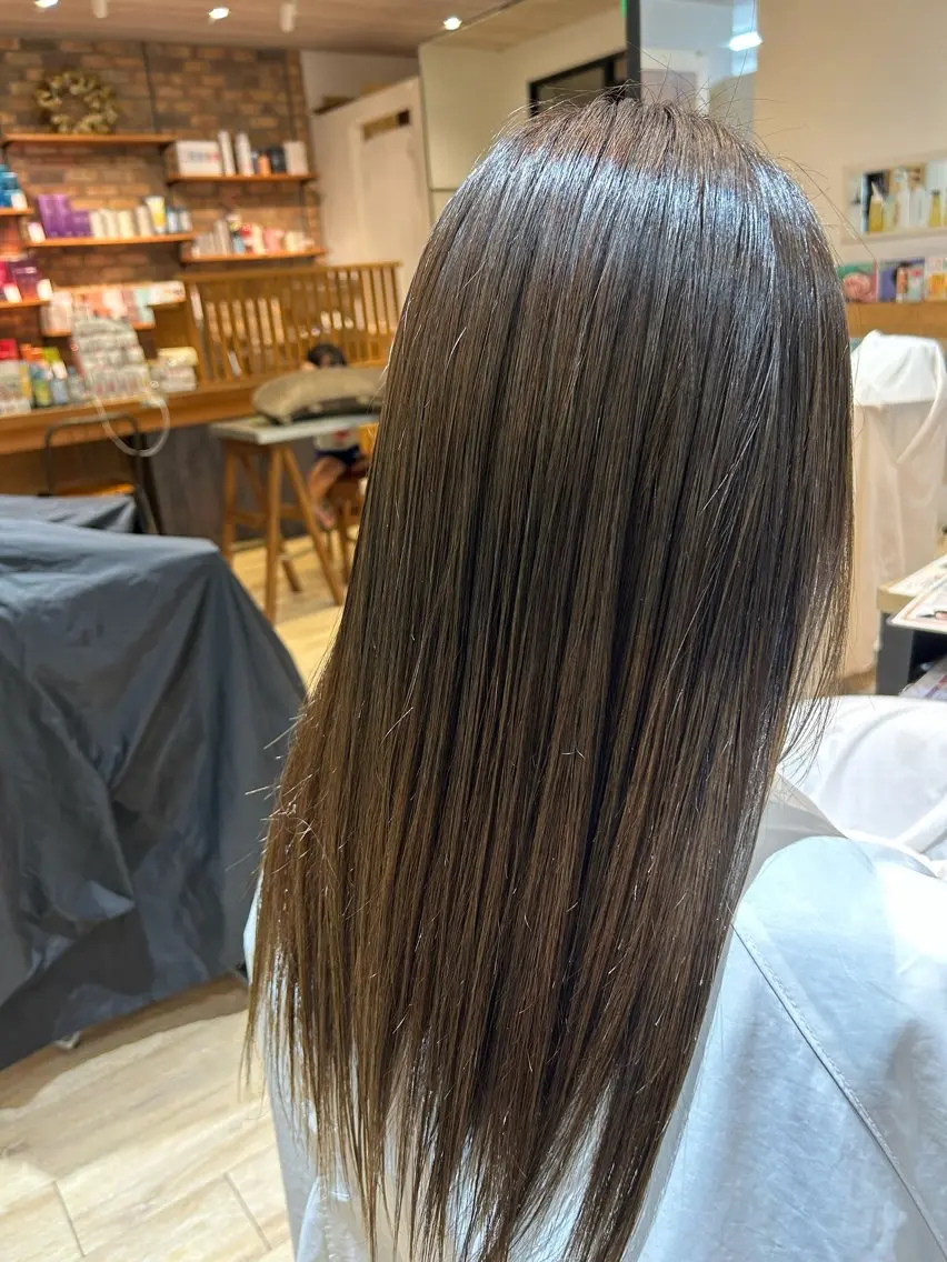 ロング カラー アッシュ 透明感カラー ヘアカラー 亀野 未夢のヘアスタイル