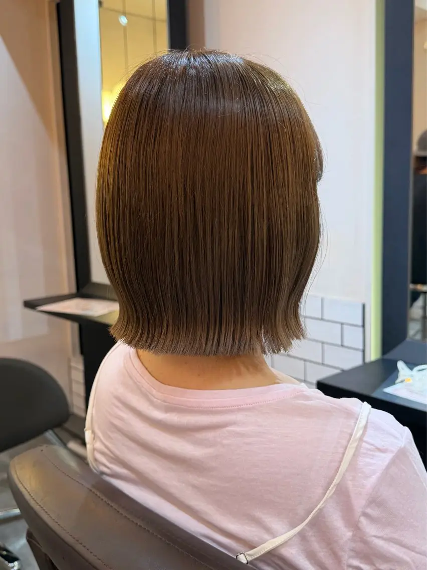 ミディアム ボブ 外ハネヘア カット トリートメント 🍒ボブカット/ moe🍒のヘアスタイル