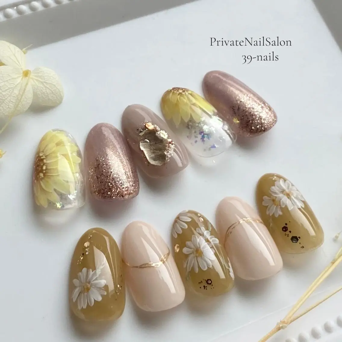 ネイル ニュアンスネイル オフィスネイル 夏ネイル ハンドネイル 39-nails EharaMikuのネイルデザイン