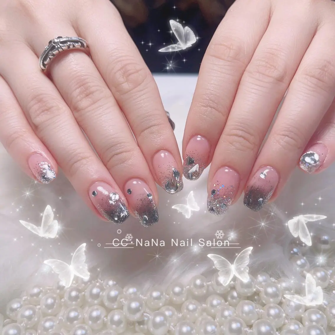 ネイル チークネイル フラッシュネイル ジェルネイル ハート キラキラネイル ハンドネイル 💎CC・NaNa 韓国風ネイル🌙Cのネイルデザイン