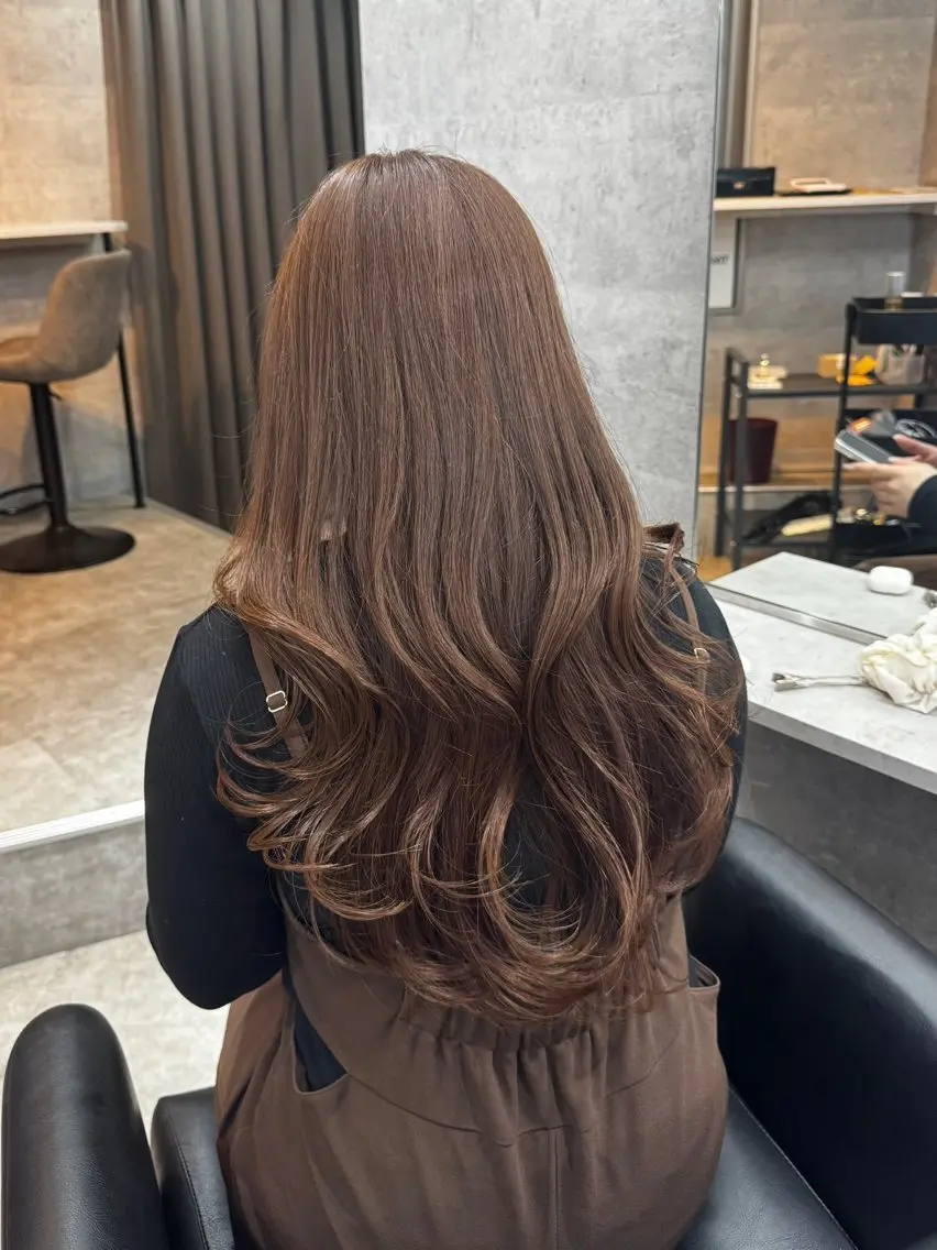 ミディアム カラー カット ヘアカラー 新宿/顔周りカット/ レイヤー/がっきーのヘアスタイル