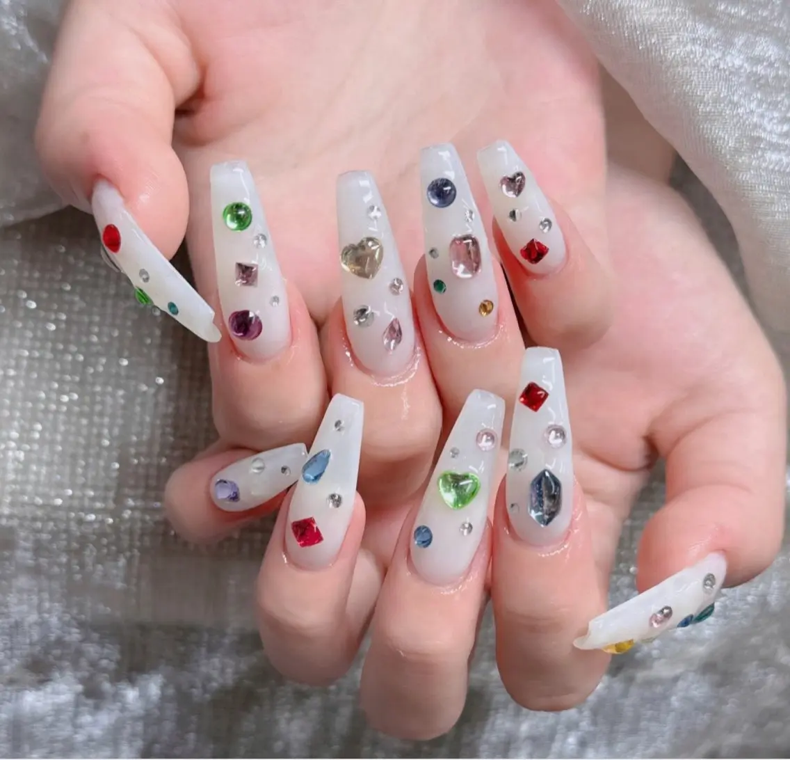 ネイル フレンチネイル ジェルネイル ガラスフレンチ ハロウィン ハート ハンドネイル H.baby Nail Salonのネイルデザイン